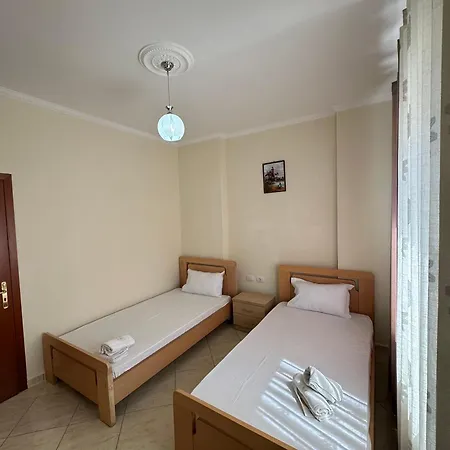 Apartment Gjini *